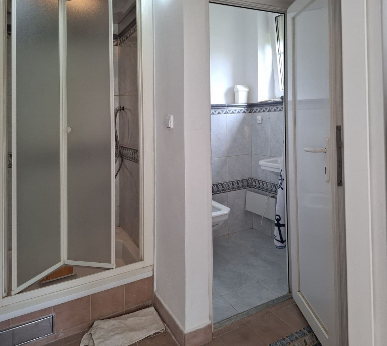 Pronájem bytu 1+1 35 m², Mnichovice, Středočeský kraj Pronájem bytu 1+1 35 m², Mnichovice, Středočeský kraj