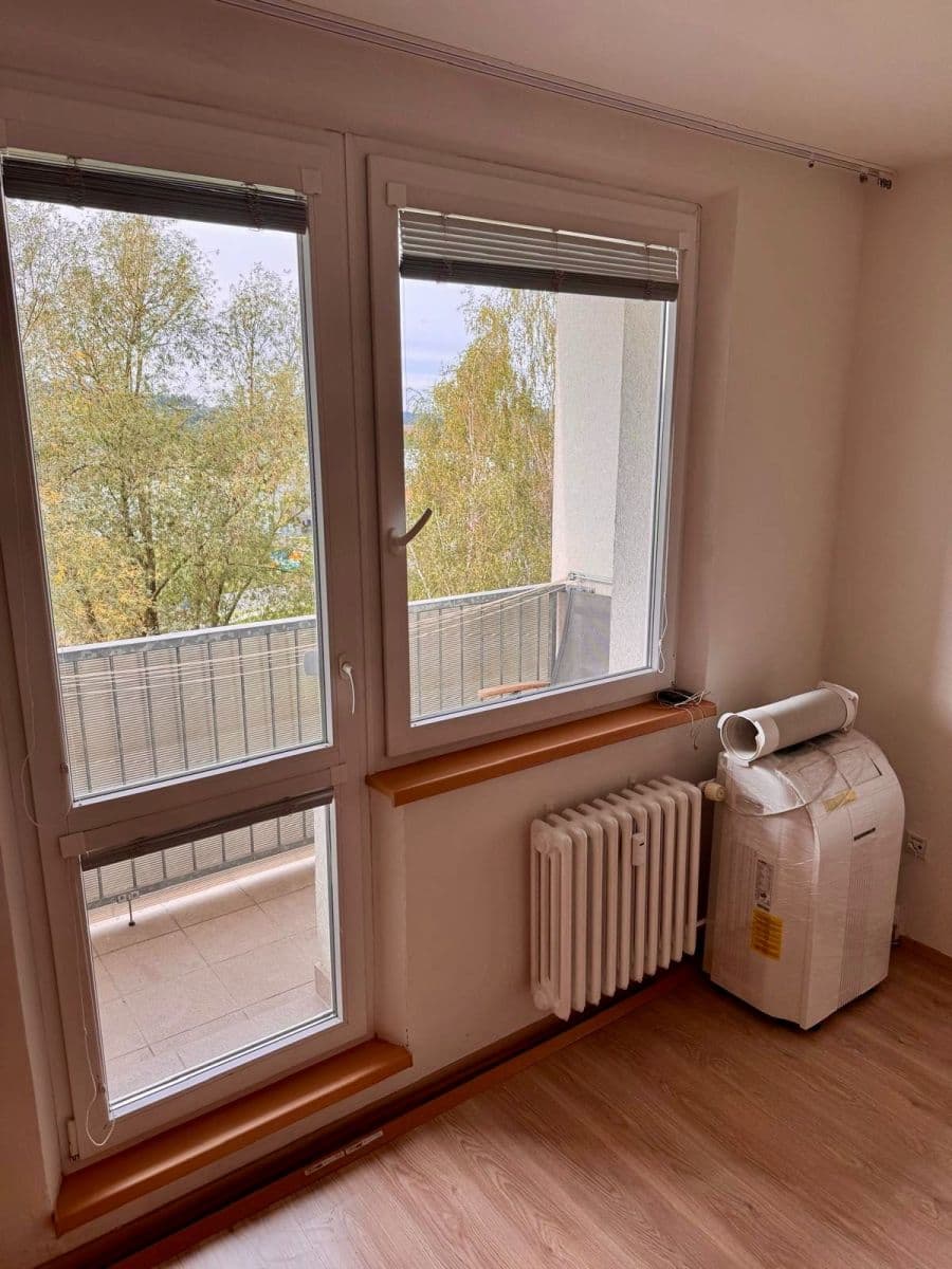 Pronájem bytu 2+1 50 m², Zdeňka Fibicha, Valašské Meziříčí, Zlínský kraj Pronájem bytu 2+1 50 m², Zdeňka Fibicha, Valašské Meziříčí, Zlínský kraj