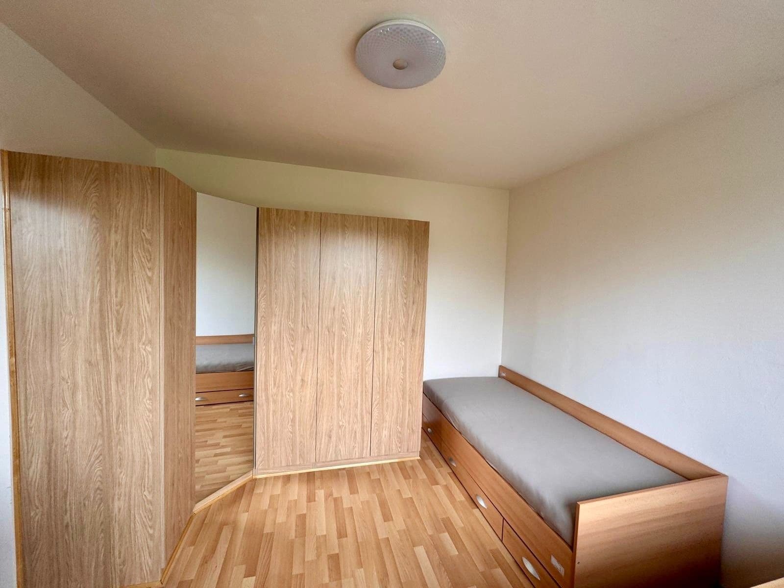 Pronájem bytu 2+1 50 m², Zdeňka Fibicha, Valašské Meziříčí, Zlínský kraj Pronájem bytu 2+1 50 m², Zdeňka Fibicha, Valašské Meziříčí, Zlínský kraj