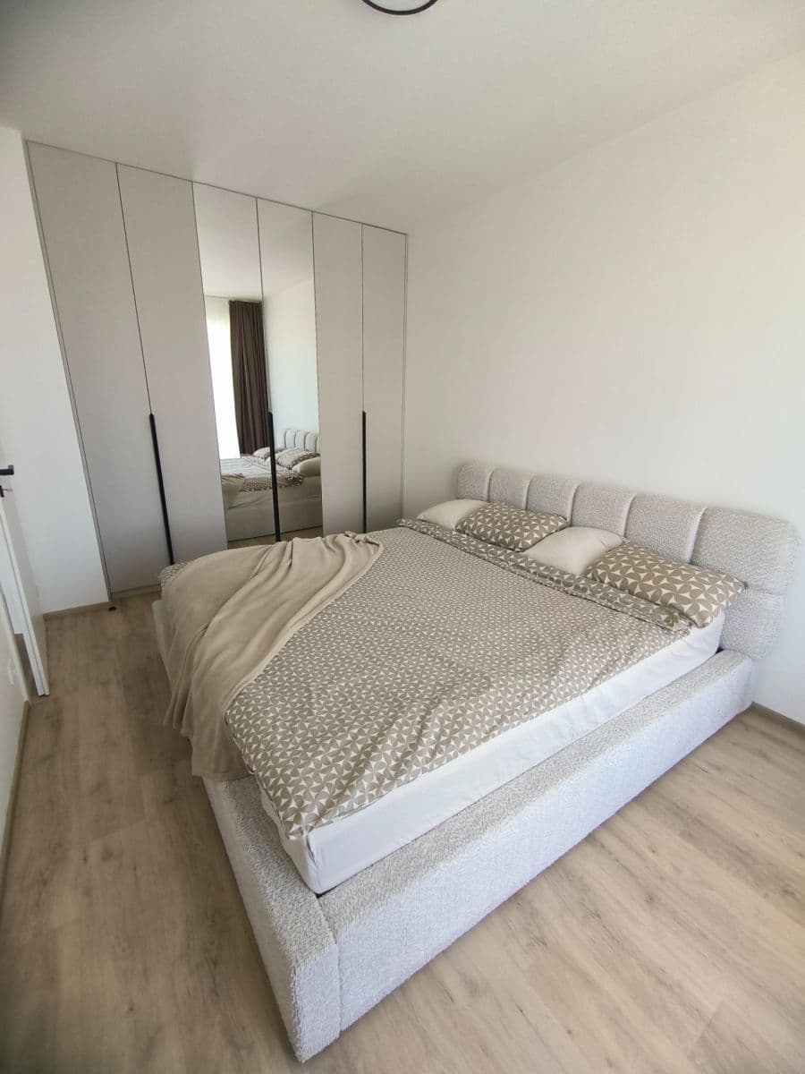 Pronájem bytu 2+kk 55 m², Poděbradská, Praha, Praha Pronájem bytu 2+kk 55 m², Poděbradská, Praha, Praha