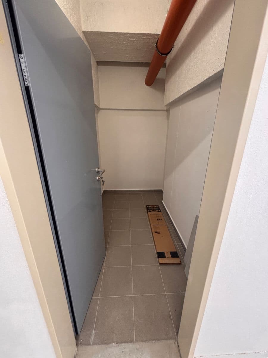Pronájem bytu 2+kk 48 m², Chvalovka, Brno, Jihomoravský kraj Pronájem bytu 2+kk 48 m², Chvalovka, Brno, Jihomoravský kraj
