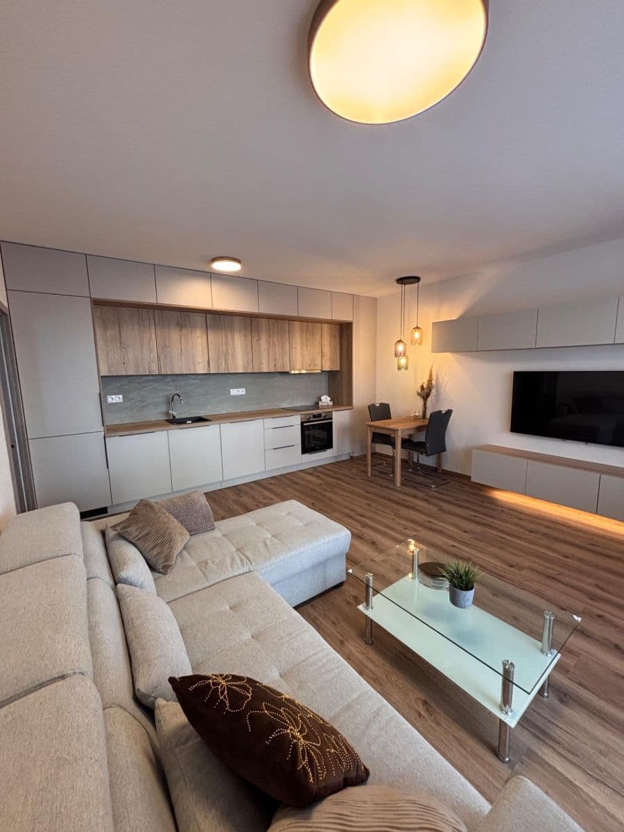 Pronájem bytu 2+kk 48 m², Chvalovka, Brno, Jihomoravský kraj Pronájem bytu 2+kk 48 m², Chvalovka, Brno, Jihomoravský kraj
