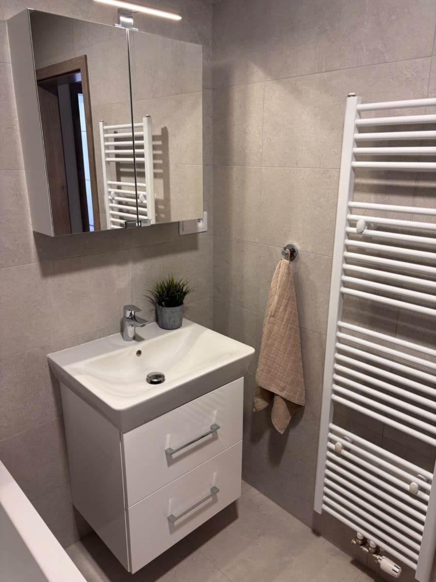 Pronájem bytu 2+kk 48 m², Chvalovka, Brno, Jihomoravský kraj Pronájem bytu 2+kk 48 m², Chvalovka, Brno, Jihomoravský kraj