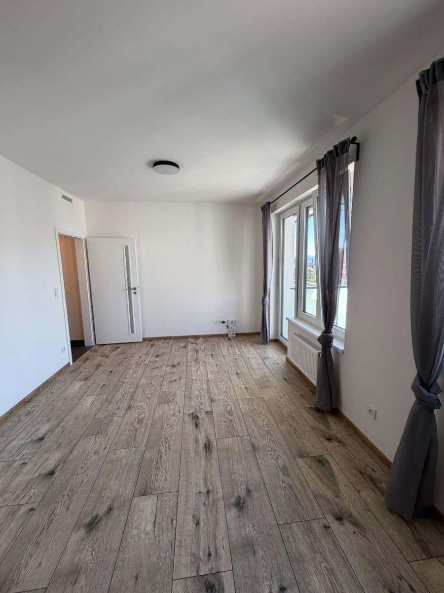 Pronájem bytu 1+kk 32 m², Arnošta Staňka, Praha, Praha Pronájem bytu 1+kk 32 m², Arnošta Staňka, Praha, Praha