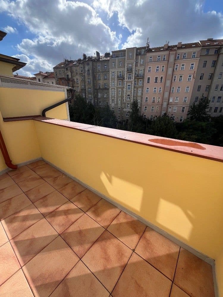 Pronájem bytu 3+kk 160 m², Husitská, Praha, Praha Pronájem bytu 3+kk 160 m², Husitská, Praha, Praha