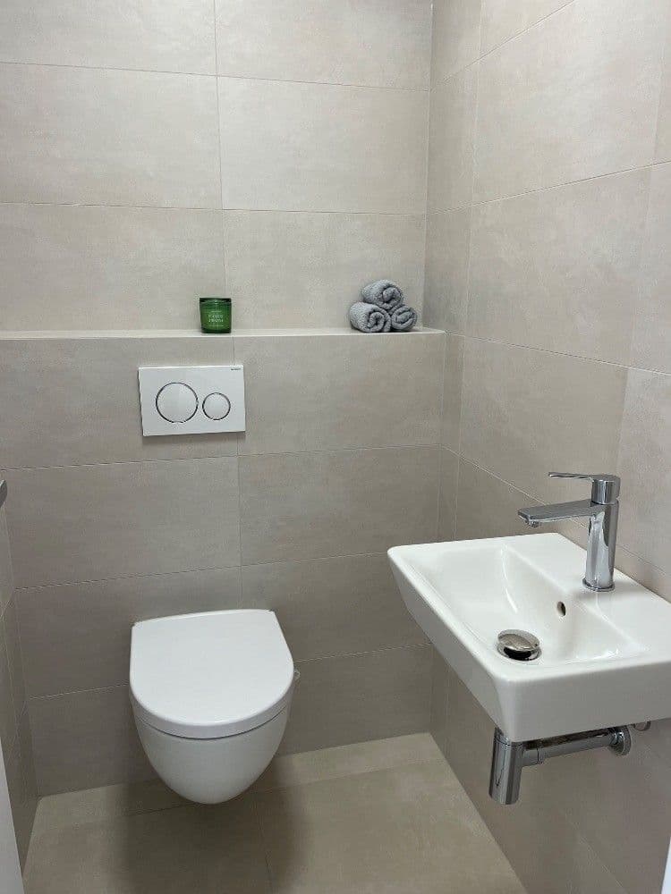 Pronájem bytu 3+kk 160 m², Husitská, Praha, Praha Pronájem bytu 3+kk 160 m², Husitská, Praha, Praha