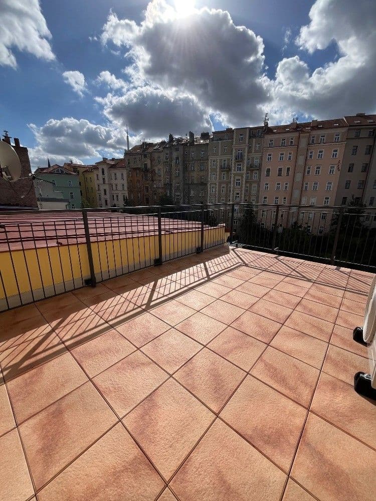 Pronájem bytu 3+kk 160 m², Husitská, Praha, Praha Pronájem bytu 3+kk 160 m², Husitská, Praha, Praha