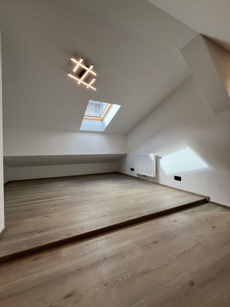 Pronájem bytu 3+kk 160 m², Husitská, Praha, Praha Pronájem bytu 3+kk 160 m², Husitská, Praha, Praha