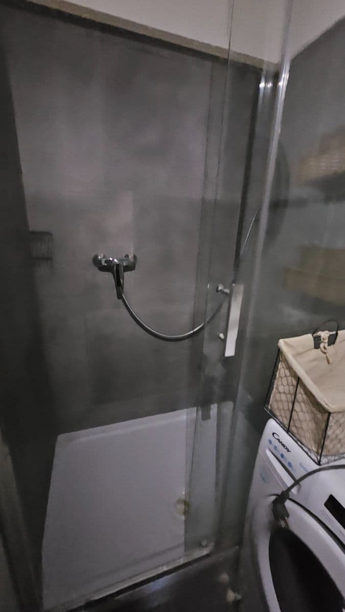 Pronájem bytu 1+kk 43 m², Plzeňská, Králův Dvůr, Středočeský kraj Pronájem bytu 1+kk 43 m², Plzeňská, Králův Dvůr, Středočeský kraj