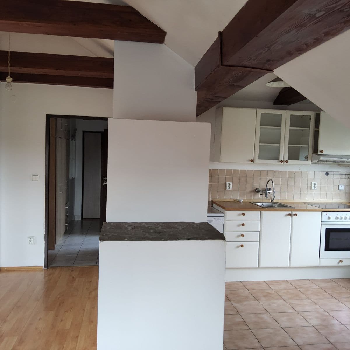 Prodej bytu 2+kk 74 m², Sídlištní, Poděbrady, Středočeský kraj Prodej bytu 2+kk 74 m², Sídlištní, Poděbrady, Středočeský kraj