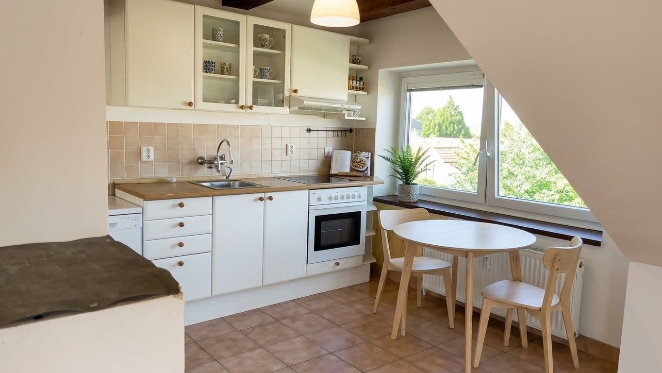 Prodej bytu 2+kk 74 m², Sídlištní, Poděbrady, Středočeský kraj Prodej bytu 2+kk 74 m², Sídlištní, Poděbrady, Středočeský kraj