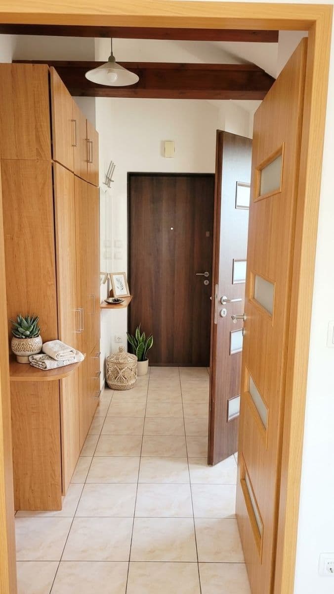 Prodej bytu 2+kk 74 m², Sídlištní, Poděbrady, Středočeský kraj Prodej bytu 2+kk 74 m², Sídlištní, Poděbrady, Středočeský kraj