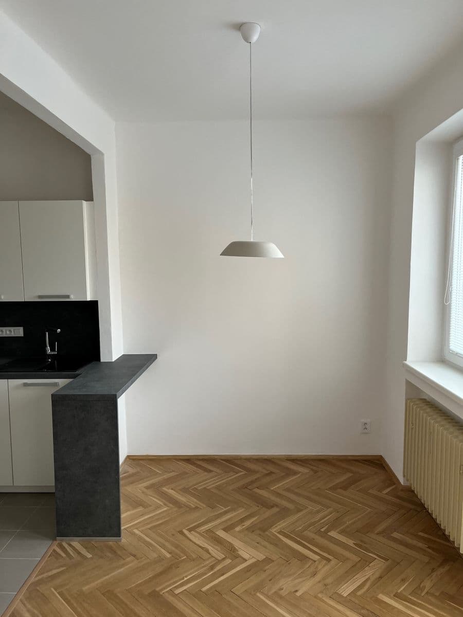 Pronájem bytu 2+1 67 m², Patočkova, Praha, Praha Pronájem bytu 2+1 67 m², Patočkova, Praha, Praha