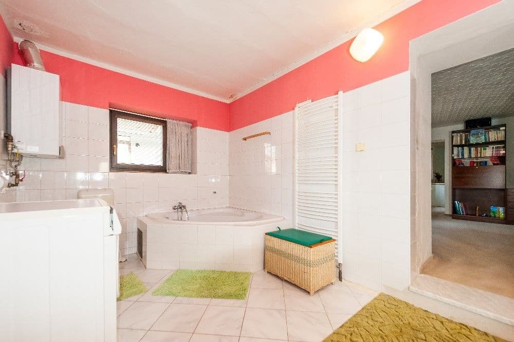 Pronájem bytu 3+1 70 m², U Pošty, Vodochody, Středočeský kraj Pronájem bytu 3+1 70 m², U Pošty, Vodochody, Středočeský kraj