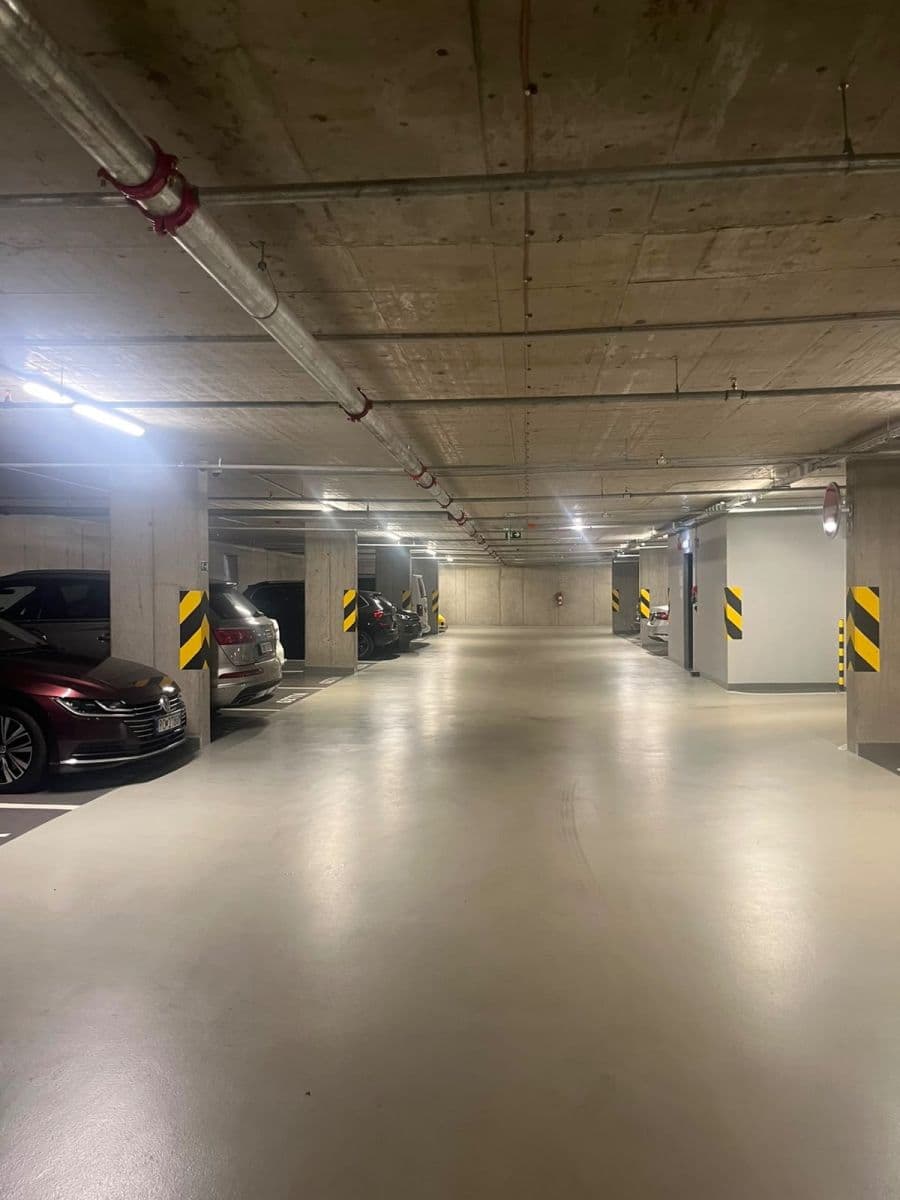 Pronájem garáže 13 m², Jankovcova, Praha, Praha Pronájem garáže 13 m², Jankovcova, Praha, Praha