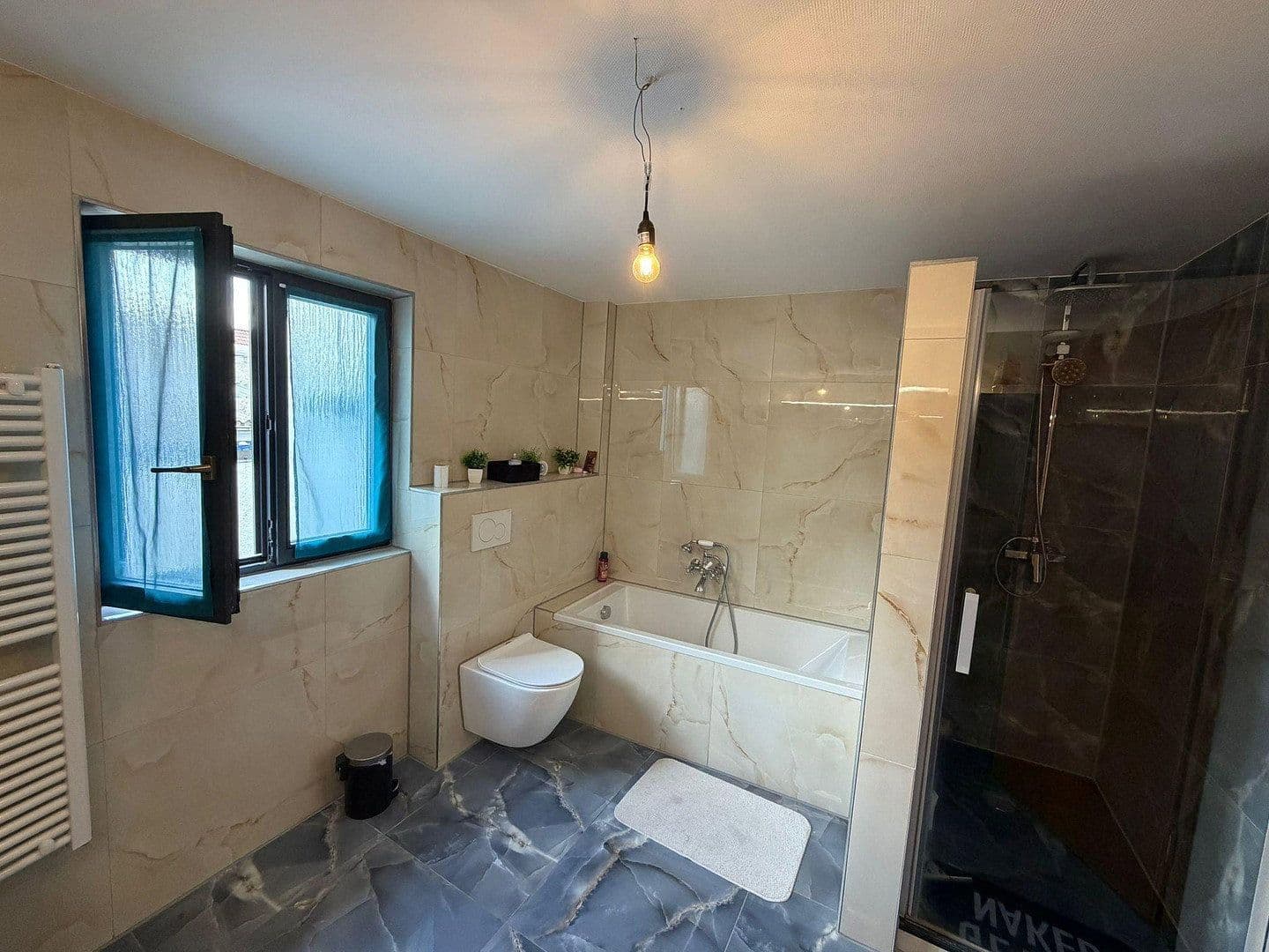 Pronájem bytu 2+1 78 m², Wössingerstr. 18, Walzbachtal, Bádensko-Württembersko Pronájem bytu 2+1 78 m², Wössingerstr. 18, Walzbachtal, Bádensko-Württembersko
