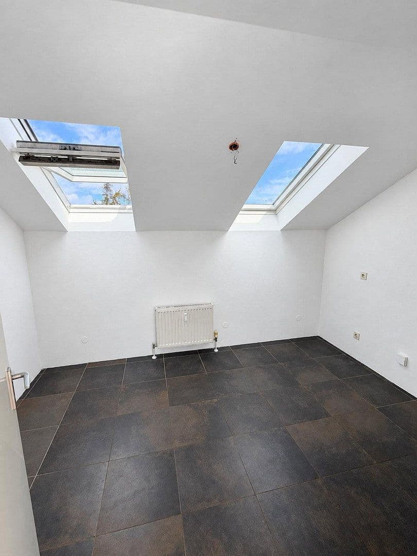 Pronájem bytu 3+1 90 m², Velten, Braniborsko Pronájem bytu 3+1 90 m², Velten, Braniborsko