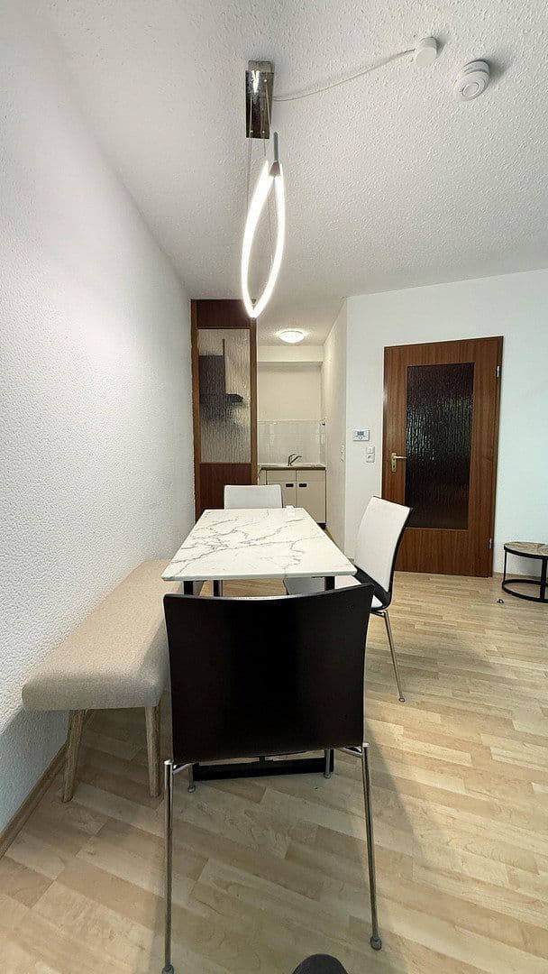 Pronájem bytu 1+1 38 m², Würzburg, Bavorsko Pronájem bytu 1+1 38 m², Würzburg, Bavorsko