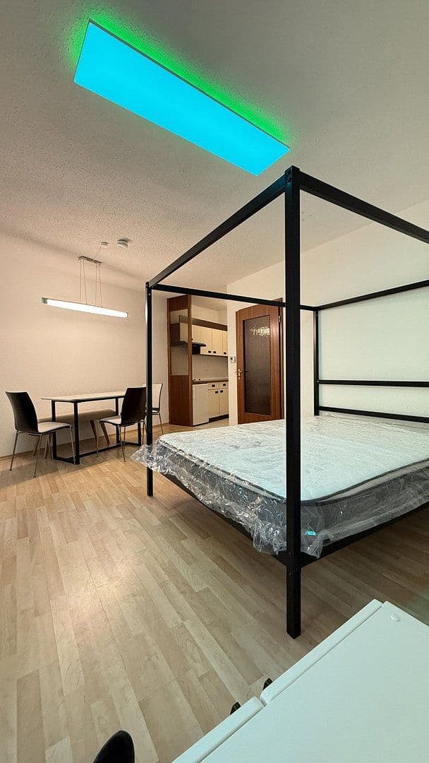 Pronájem bytu 1+1 38 m², Würzburg, Bavorsko Pronájem bytu 1+1 38 m², Würzburg, Bavorsko