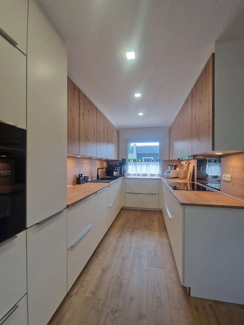 Prodej domu 115 m², pozemek 326 m², Delmenhorst, Dolní Sasko Prodej domu 115 m², pozemek 326 m², Delmenhorst, Dolní Sasko