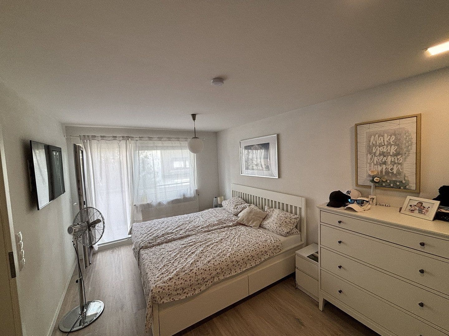 Prodej domu 165 m², pozemek 546 m², Freiberg am Neckar, Bádensko-Württembersko Prodej domu 165 m², pozemek 546 m², Freiberg am Neckar, Bádensko-Württembersko