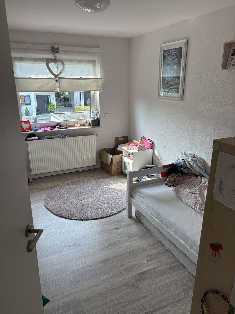 Prodej domu 165 m², pozemek 546 m², Freiberg am Neckar, Bádensko-Württembersko Prodej domu 165 m², pozemek 546 m², Freiberg am Neckar, Bádensko-Württembersko