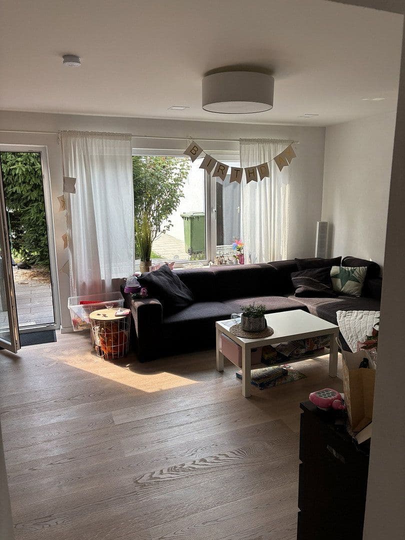 Prodej domu 165 m², pozemek 546 m², Freiberg am Neckar, Bádensko-Württembersko Prodej domu 165 m², pozemek 546 m², Freiberg am Neckar, Bádensko-Württembersko
