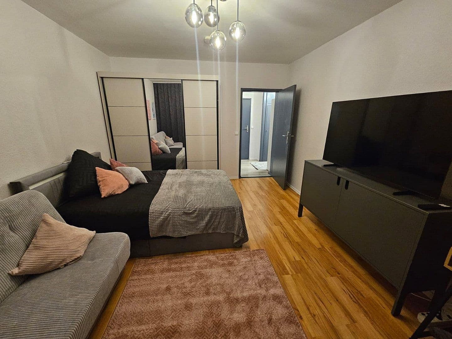 Pronájem bytu 16 m², Aachener Str. 17, Berlin, Berlín Pronájem bytu 16 m², Aachener Str. 17, Berlin, Berlín