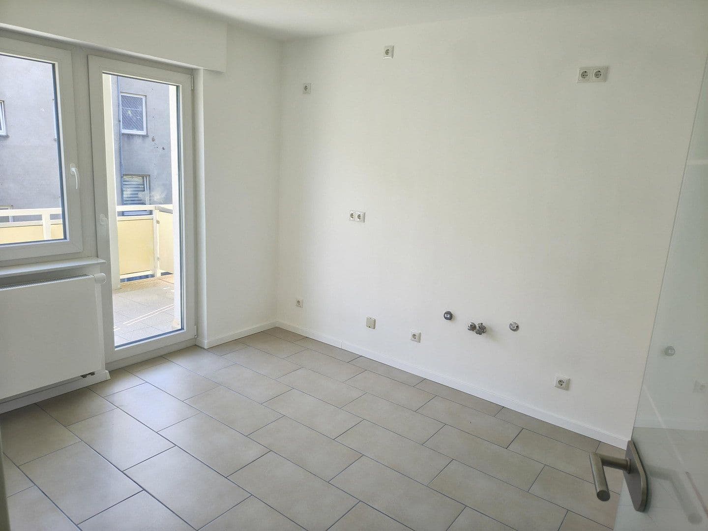 Pronájem bytu 3+1 87 m², Merzennicher Straße 6, Düren, Severní Porýní-Vestfálsko Pronájem bytu 3+1 87 m², Merzennicher Straße 6, Düren, Severní Porýní-Vestfálsko