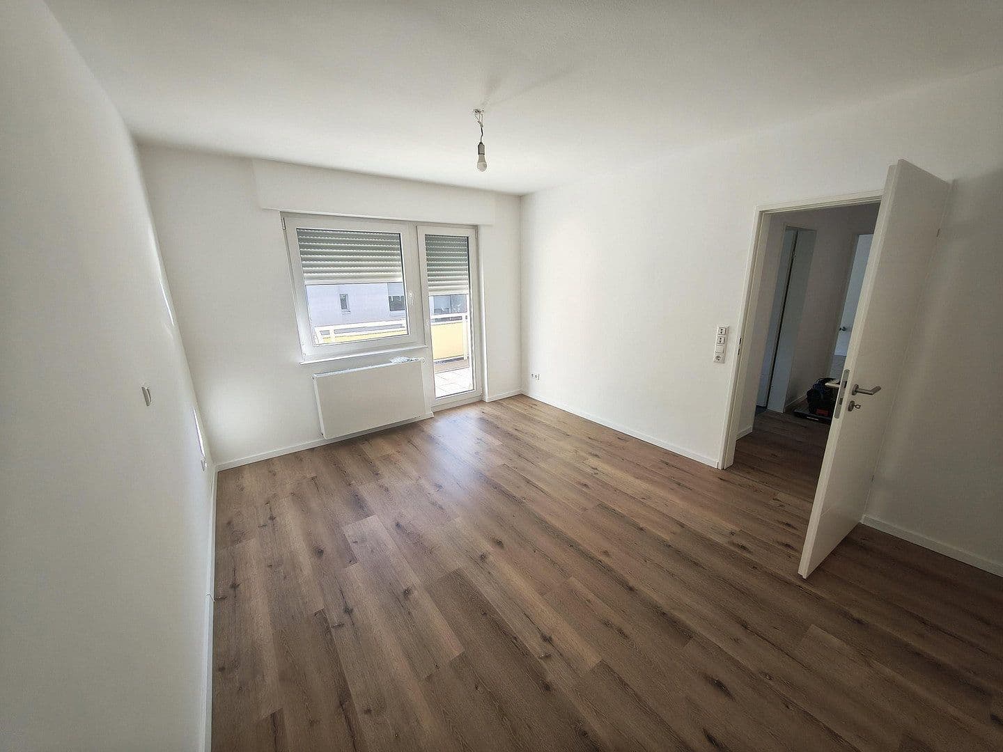 Pronájem bytu 3+1 87 m², Merzennicher Straße 6, Düren, Severní Porýní-Vestfálsko Pronájem bytu 3+1 87 m², Merzennicher Straße 6, Düren, Severní Porýní-Vestfálsko