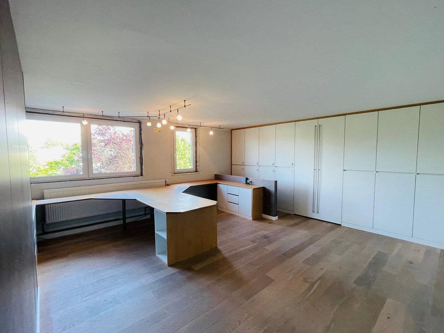 Pronájem nebytového prostoru 1.898 m², Boschstraße 22, Winsen (Luhe), Dolní Sasko Pronájem nebytového prostoru 1.898 m², Boschstraße 22, Winsen (Luhe), Dolní Sasko