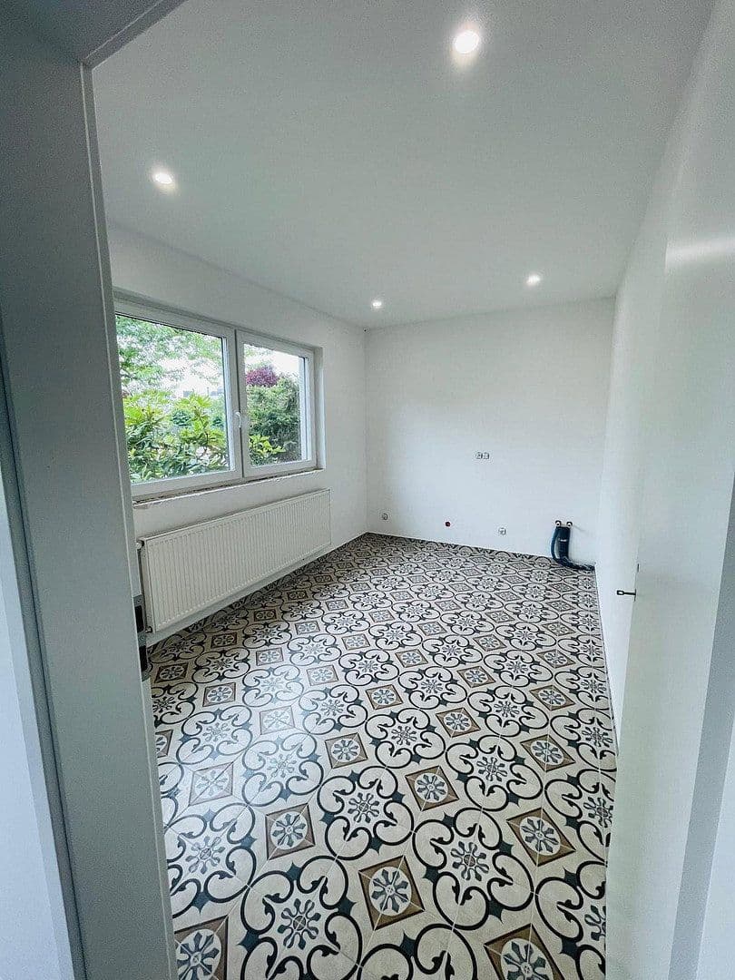 Pronájem nebytového prostoru 1.898 m², Boschstraße 22, Winsen (Luhe), Dolní Sasko Pronájem nebytového prostoru 1.898 m², Boschstraße 22, Winsen (Luhe), Dolní Sasko