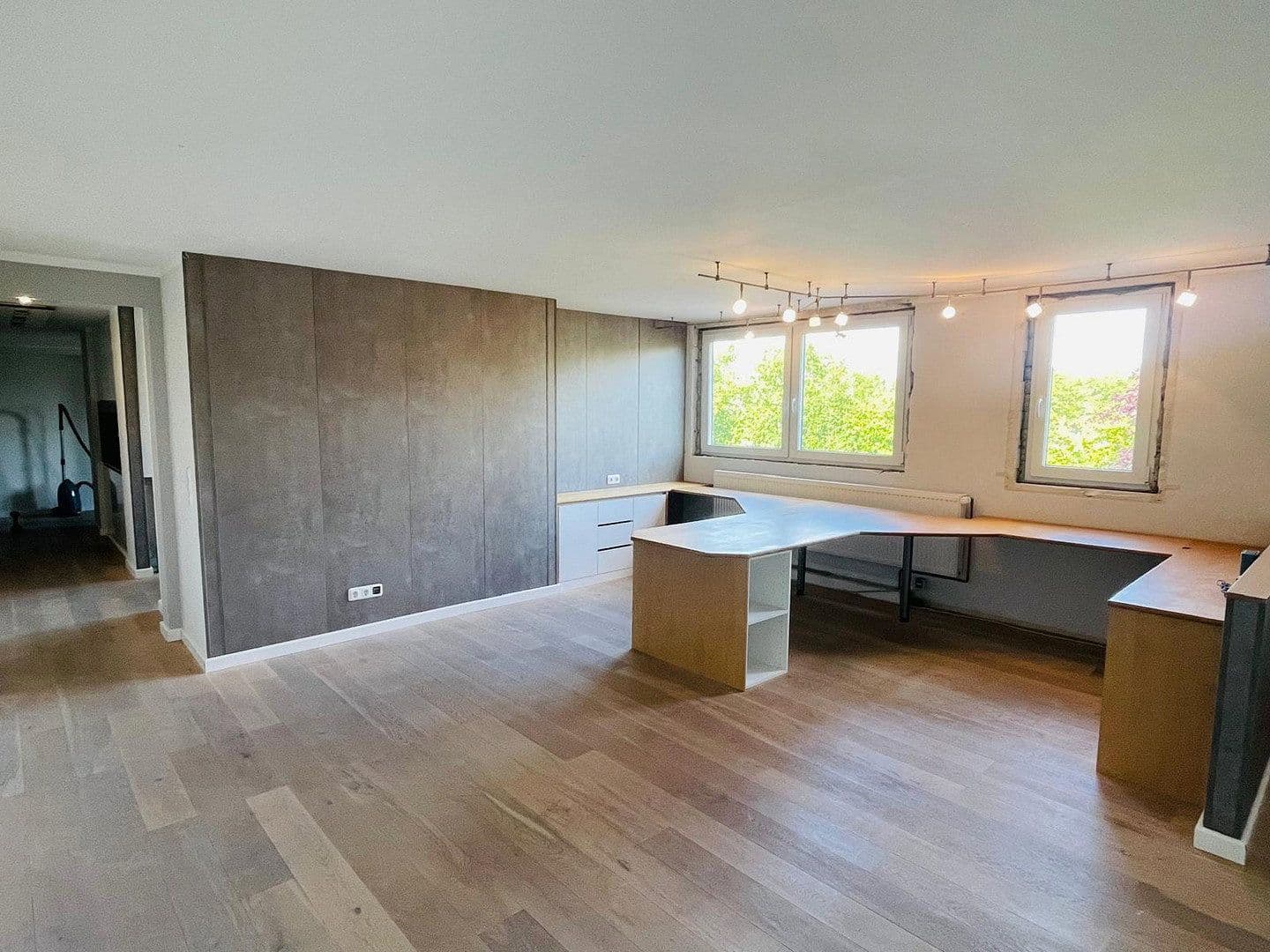 Pronájem nebytového prostoru 1.898 m², Boschstraße 22, Winsen (Luhe), Dolní Sasko Pronájem nebytového prostoru 1.898 m², Boschstraße 22, Winsen (Luhe), Dolní Sasko