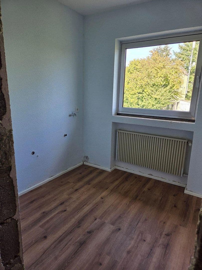Prodej domu 165 m², pozemek 1.213 m², Zu den Birken 14, Weinbach, Hessen Prodej domu 165 m², pozemek 1.213 m², Zu den Birken 14, Weinbach, Hessen
