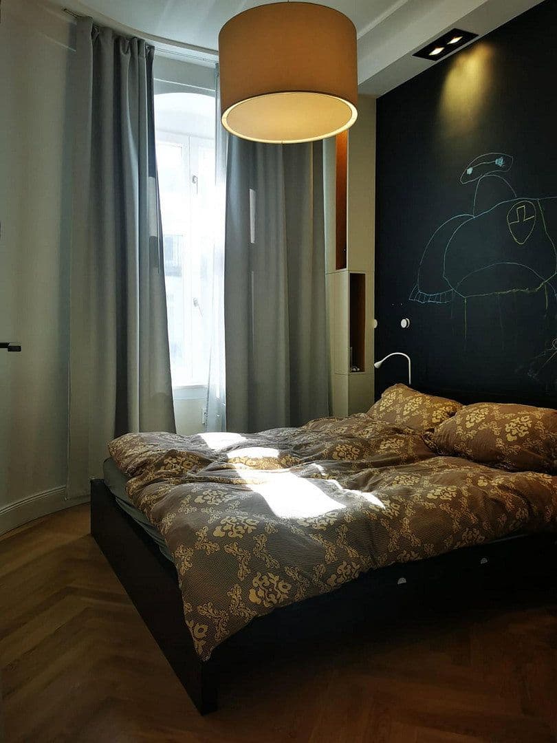 Prodej bytu 4+1 93 m², Berlin, Berlín Prodej bytu 4+1 93 m², Berlin, Berlín