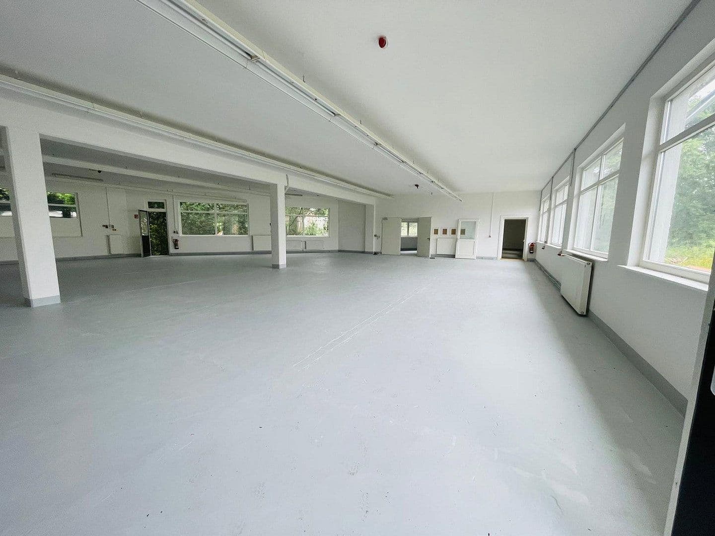 Pronájem nebytového prostoru 1.898 m², Boschstraße 22, Winsen (Luhe), Dolní Sasko Pronájem nebytového prostoru 1.898 m², Boschstraße 22, Winsen (Luhe), Dolní Sasko