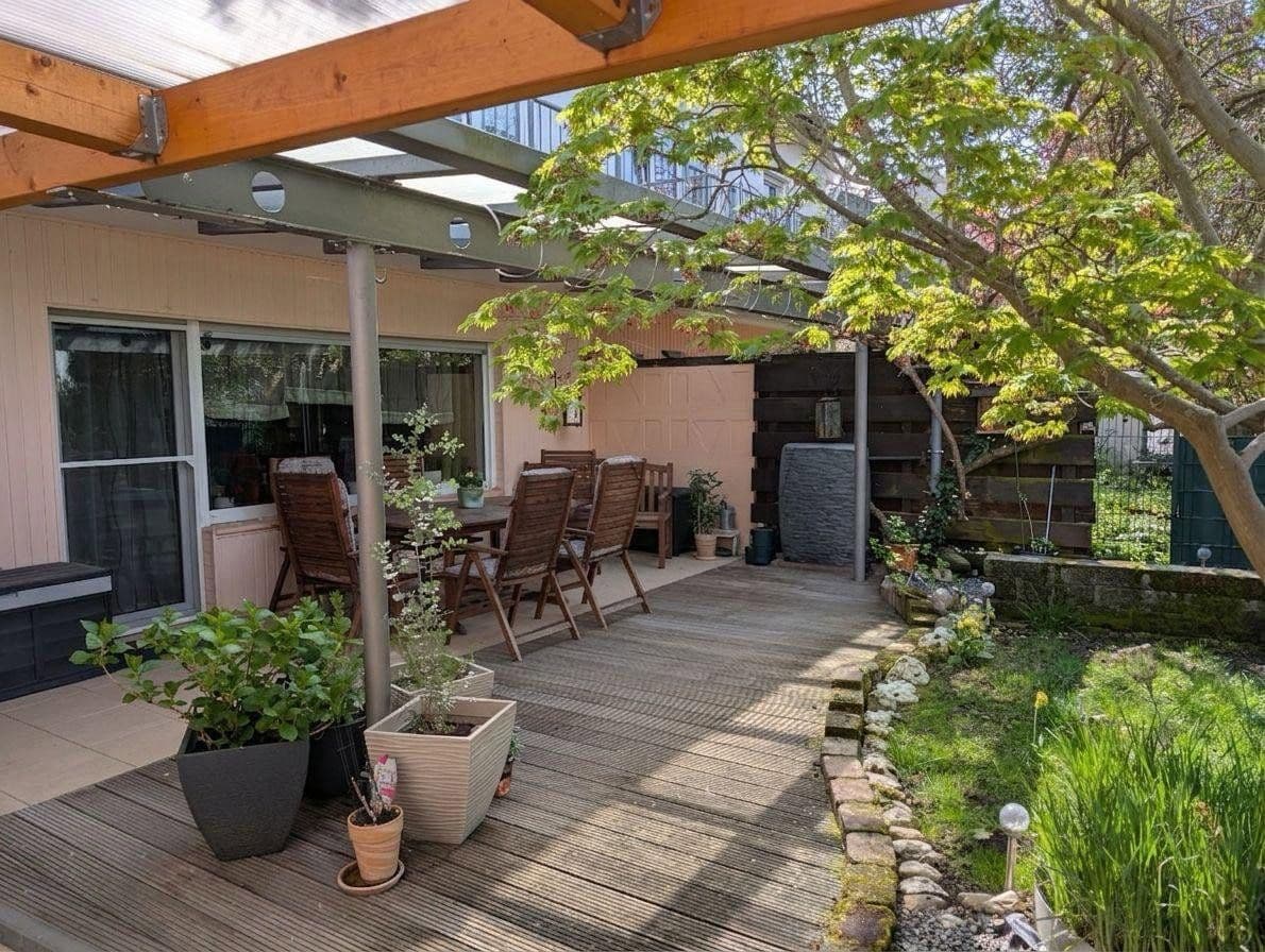 Prodej domu 145 m², pozemek 224 m², Urmitz, Porýní-Falc Prodej domu 145 m², pozemek 224 m², Urmitz, Porýní-Falc