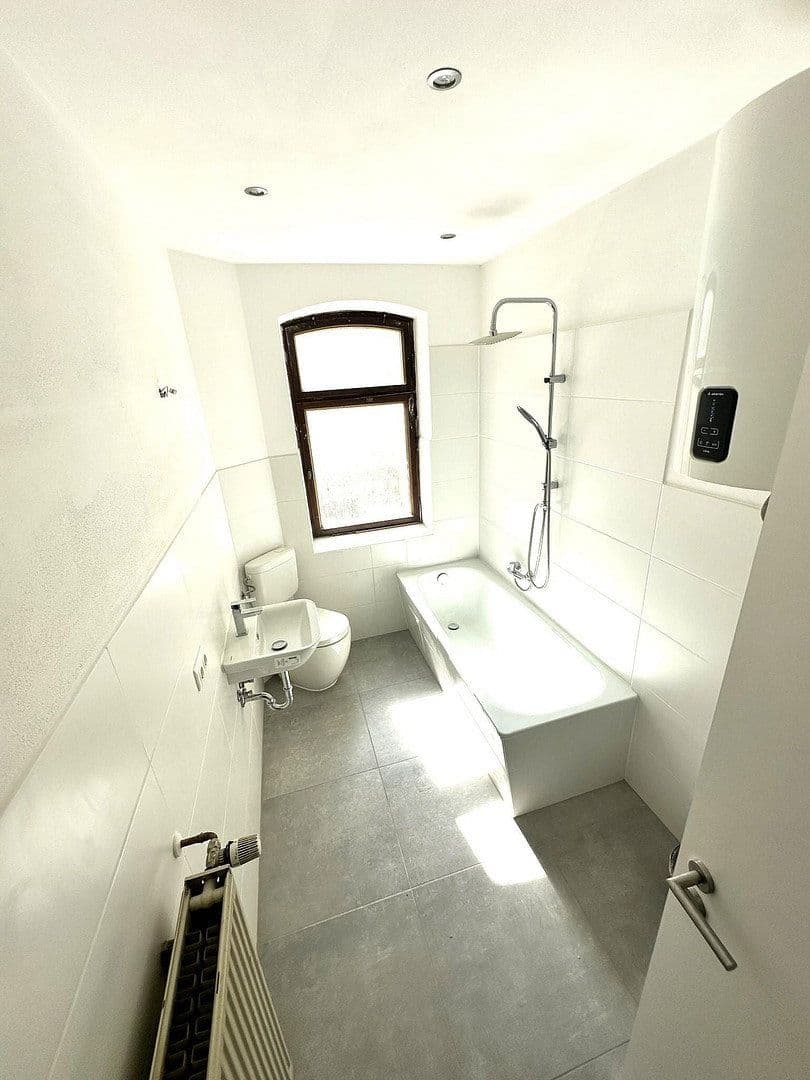 Pronájem bytu 4+1 110 m², Darrplatz 13, Apolda, Durynsko Pronájem bytu 4+1 110 m², Darrplatz 13, Apolda, Durynsko