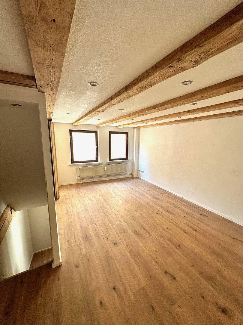 Pronájem bytu 4+1 110 m², Darrplatz 13, Apolda, Durynsko Pronájem bytu 4+1 110 m², Darrplatz 13, Apolda, Durynsko