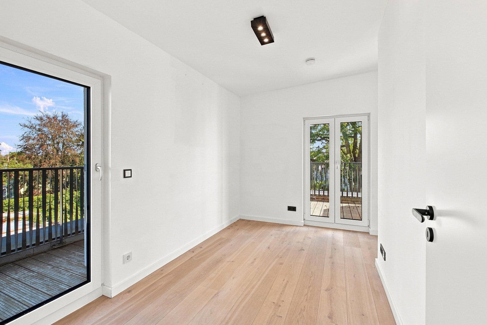 Prodej domu 140 m², pozemek 241 m², Goteboldstraße 48c, München, Bavorsko Prodej domu 140 m², pozemek 241 m², Goteboldstraße 48c, München, Bavorsko