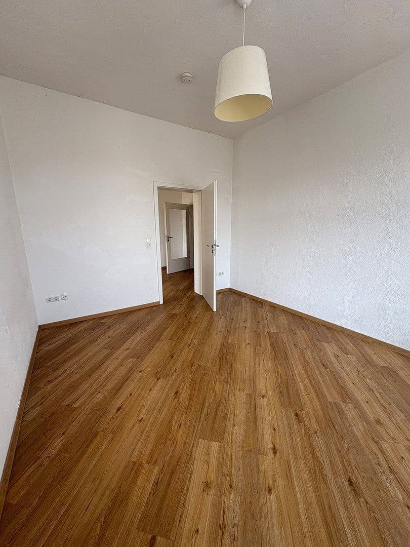 Pronájem bytu 3+1 83 m², Stresemannstraße 235/237, Bremerhaven, Bremen Pronájem bytu 3+1 83 m², Stresemannstraße 235/237, Bremerhaven, Bremen