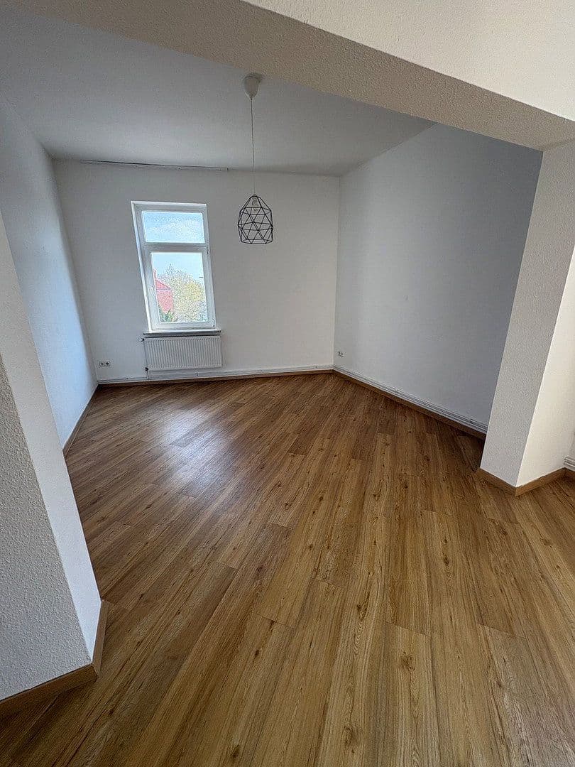 Pronájem bytu 3+1 83 m², Stresemannstraße 235/237, Bremerhaven, Bremen Pronájem bytu 3+1 83 m², Stresemannstraße 235/237, Bremerhaven, Bremen