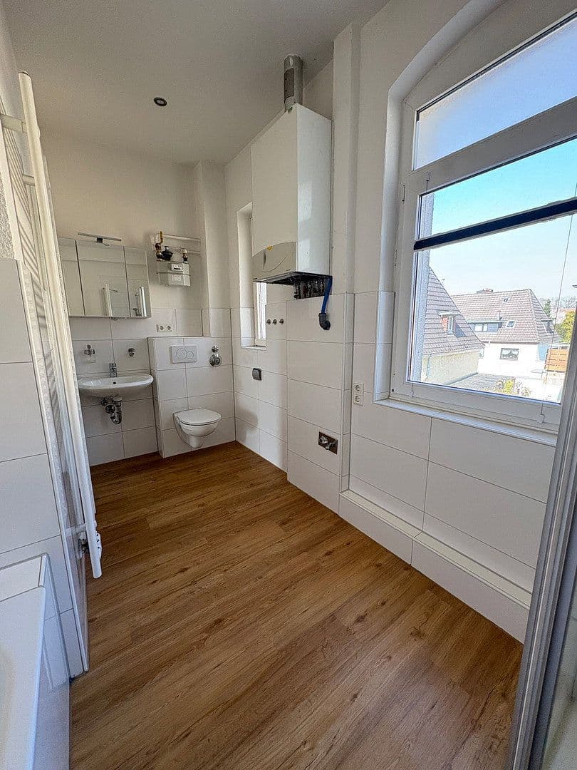Pronájem bytu 3+1 83 m², Stresemannstraße 235/237, Bremerhaven, Bremen Pronájem bytu 3+1 83 m², Stresemannstraße 235/237, Bremerhaven, Bremen