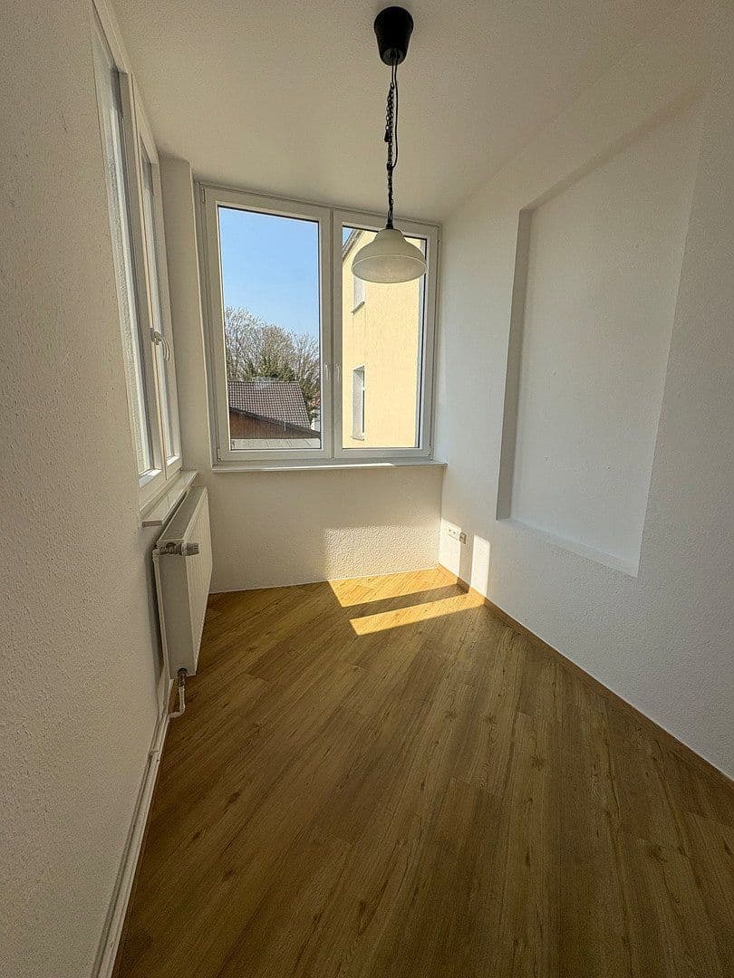 Pronájem bytu 3+1 83 m², Stresemannstraße 235/237, Bremerhaven, Bremen Pronájem bytu 3+1 83 m², Stresemannstraße 235/237, Bremerhaven, Bremen