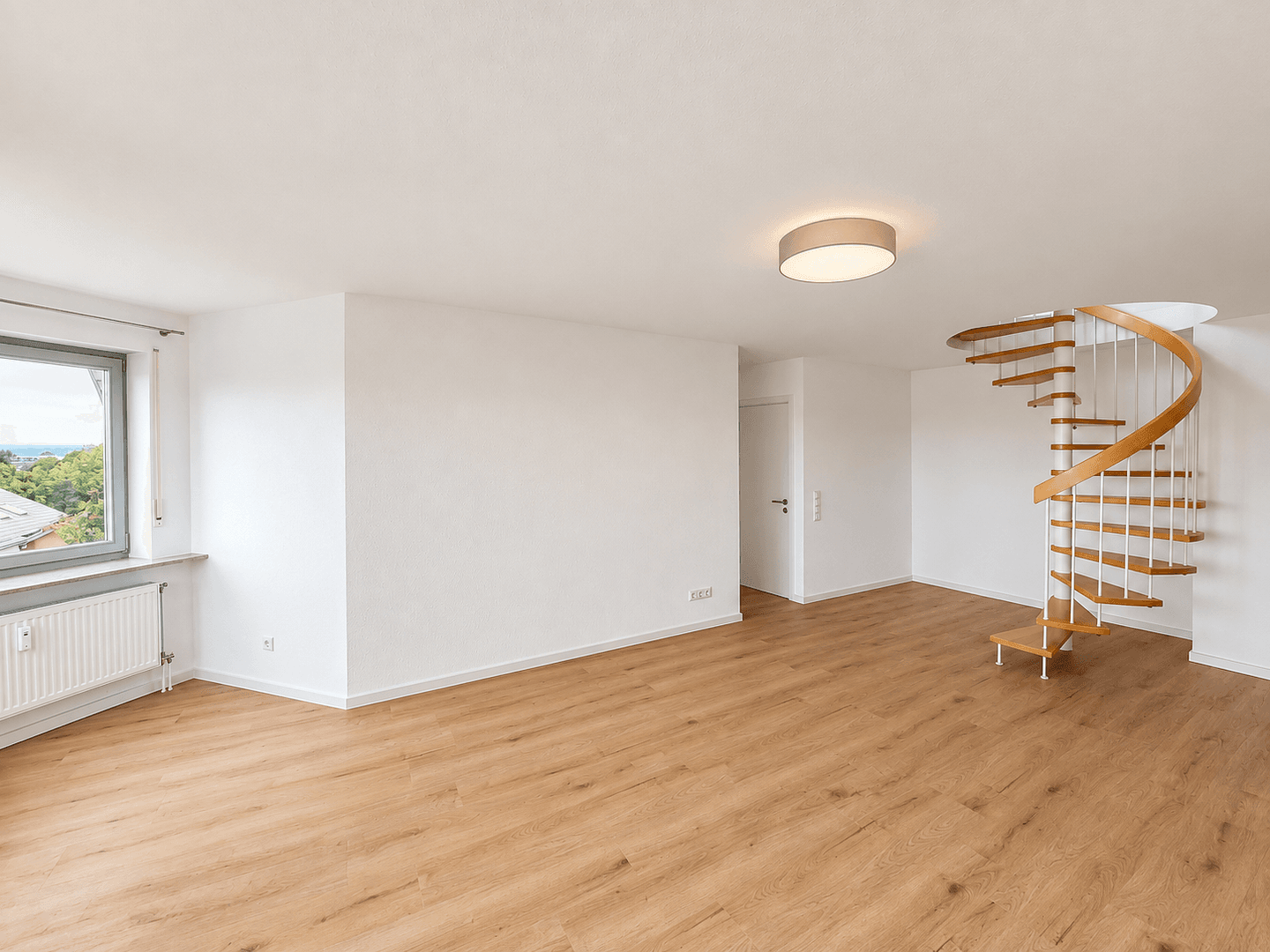 Pronájem bytu 3+1 66 m², Rutesheim, Bádensko-Württembersko Pronájem bytu 3+1 66 m², Rutesheim, Bádensko-Württembersko