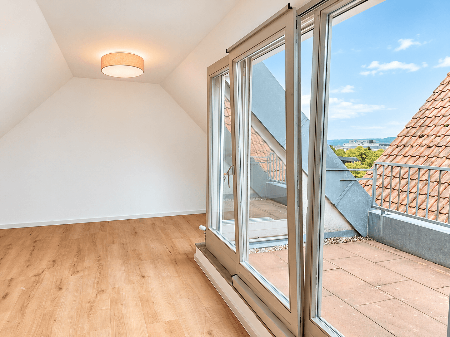 Pronájem bytu 3+1 66 m², Rutesheim, Bádensko-Württembersko Pronájem bytu 3+1 66 m², Rutesheim, Bádensko-Württembersko