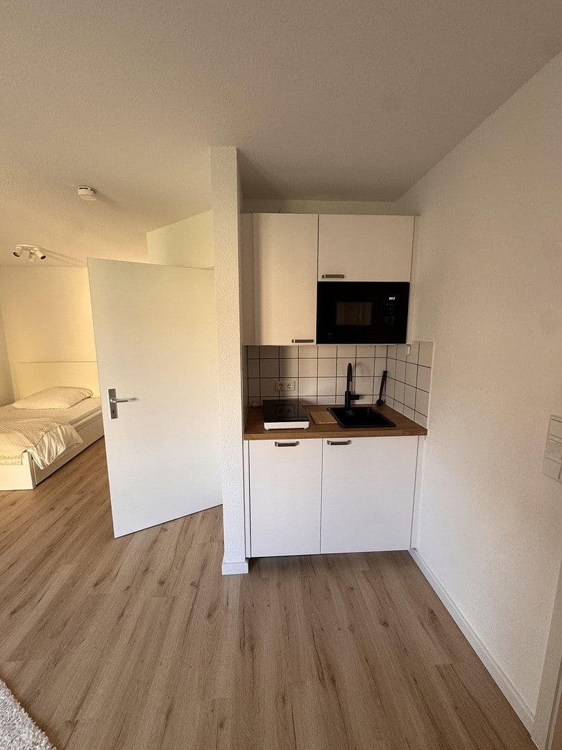 Pronájem bytu 1+1 35 m², Sonnenstraße 5, Fürth, Bavorsko Pronájem bytu 1+1 35 m², Sonnenstraße 5, Fürth, Bavorsko