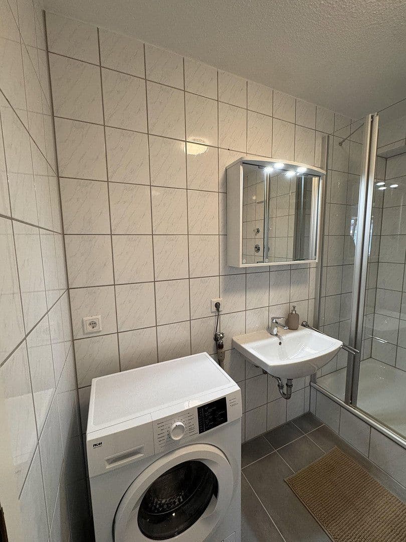 Pronájem bytu 1+1 35 m², Sonnenstraße 5, Fürth, Bavorsko Pronájem bytu 1+1 35 m², Sonnenstraße 5, Fürth, Bavorsko
