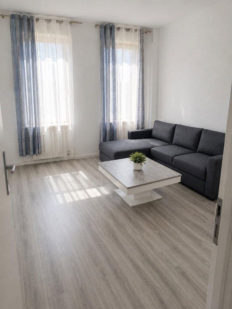 Pronájem bytu 4+1 103 m², Messerschmiedestr. 22, Žíč, Sasko-Anhaltsko Pronájem bytu 4+1 103 m², Messerschmiedestr. 22, Žíč, Sasko-Anhaltsko