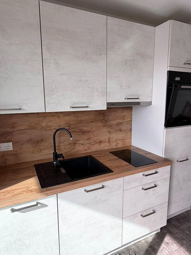 Pronájem bytu 1+1 34 m², Bahnhofstr. 2, Grebenstein, Hessen Pronájem bytu 1+1 34 m², Bahnhofstr. 2, Grebenstein, Hessen